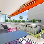 Modern Apartment 2 Bedrooms Quiet Terrace In A Palm Beach Area, 30 Meters From Seaside
